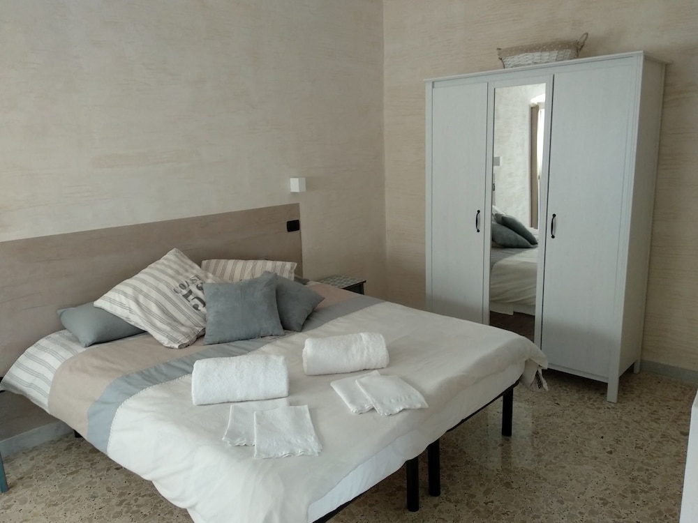 Senior Studio, 1 Bedroom, Balcony