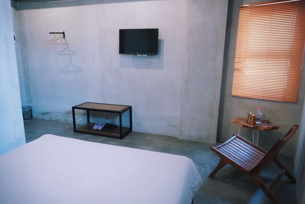 Business Room, 1 Queen Bed, Non Smoking - Photo 10