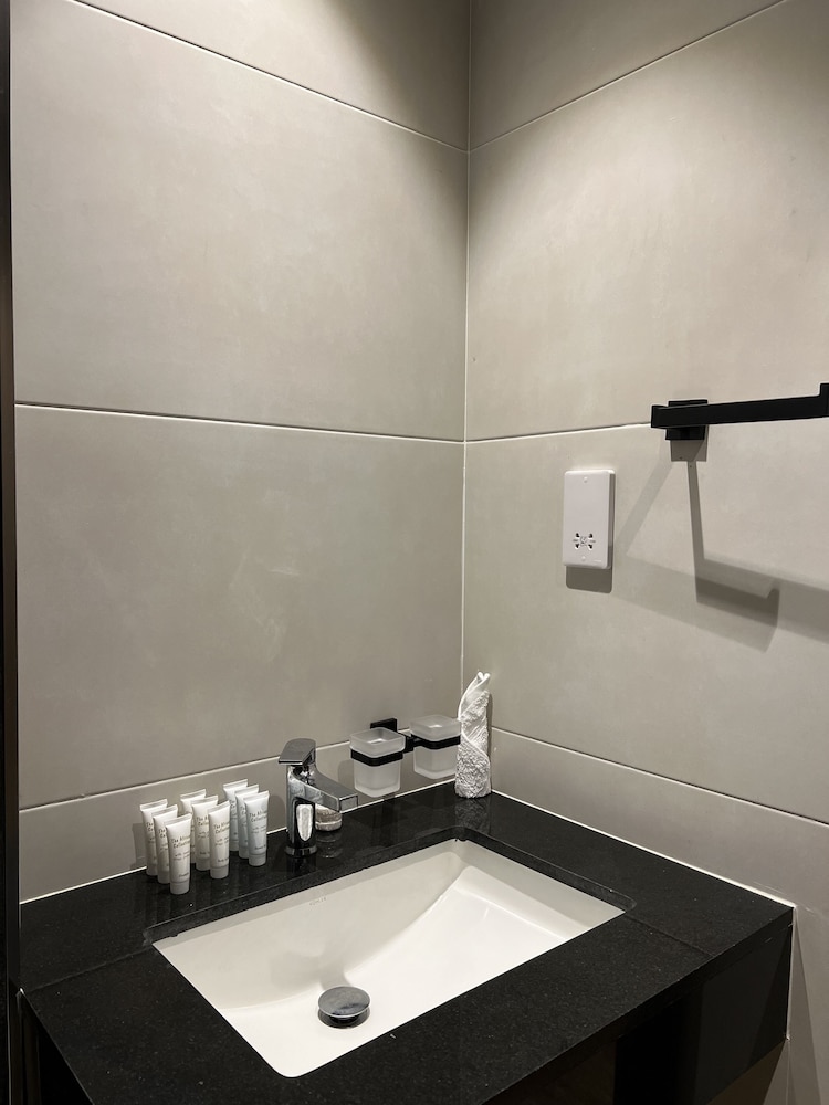 Luxury Room - Photo 7
