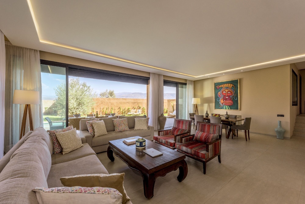 Villa, 3 Bedrooms - Photo 2