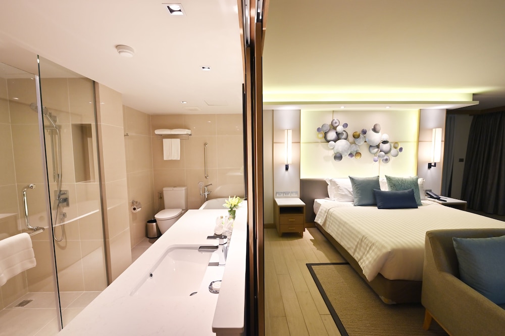 Royal Suite - Photo 36