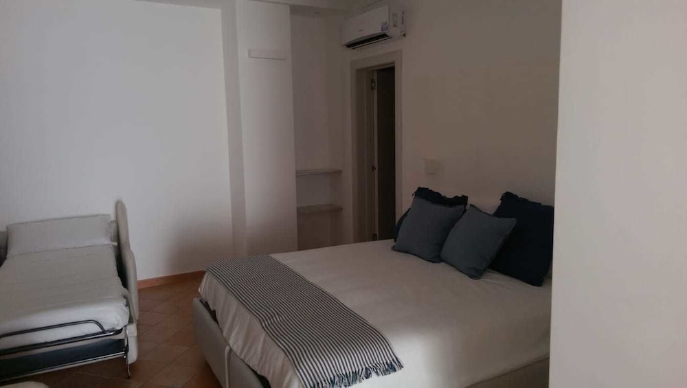 Standard Room photo 2