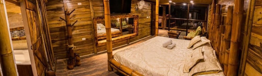 Elite Cabin