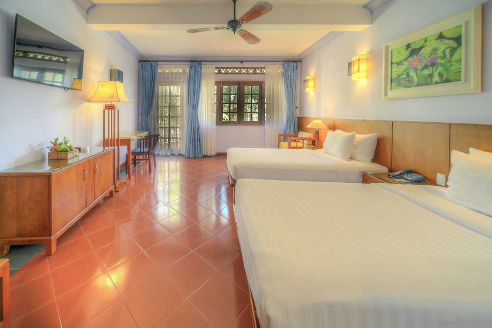 Premium Twin Room, Garden View - Photo 4