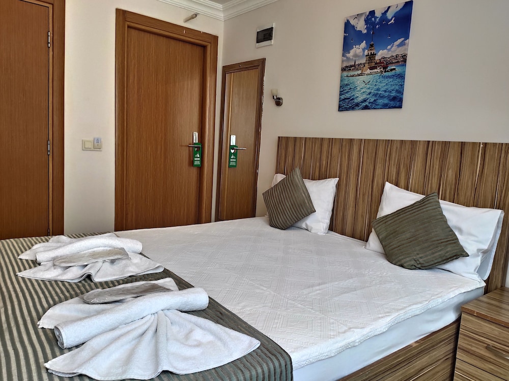 Classic Room, 1 Double Bed, City View photo 1