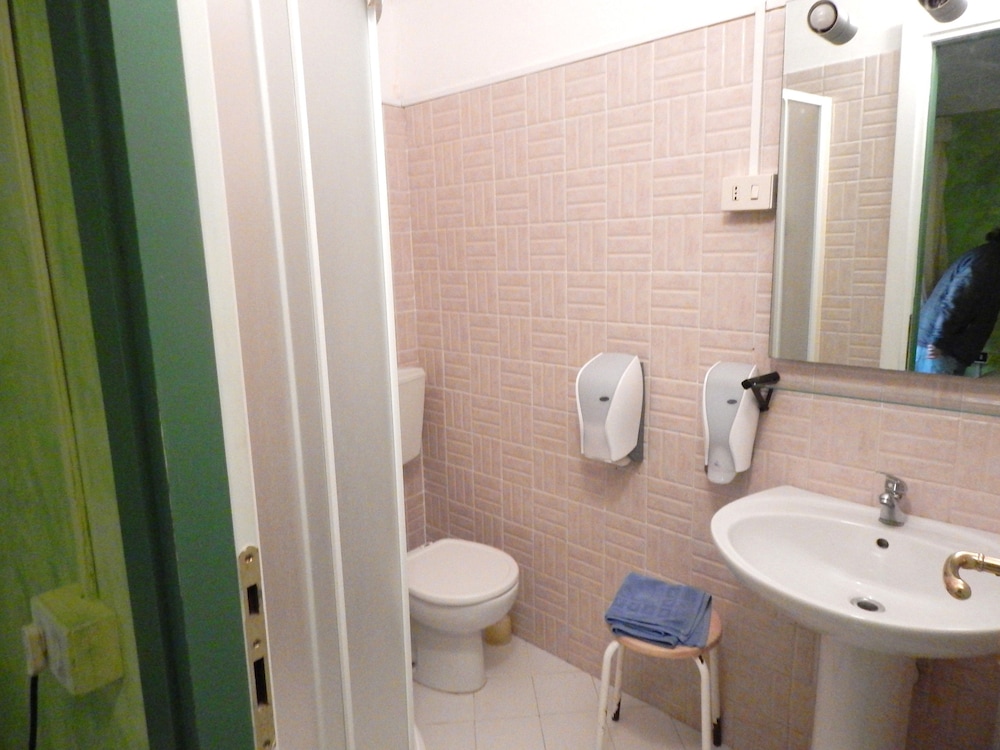 Classic Double Room, 1 Double Bed, City View photo 3