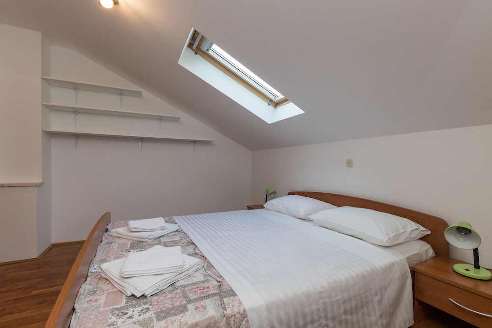 Apartment (Two Bedroom Apartment with Terrace) photo 2