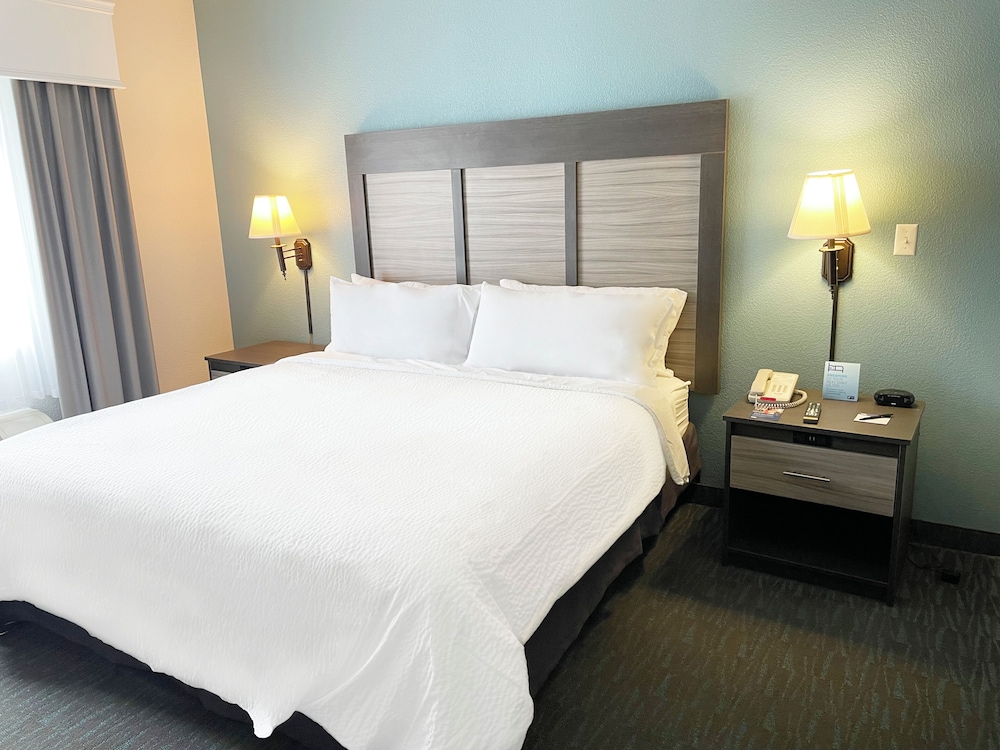 Standard Room, 1 Queen Bed with Sofa bed, Accessible (Communications, Mobility) - Photo 1