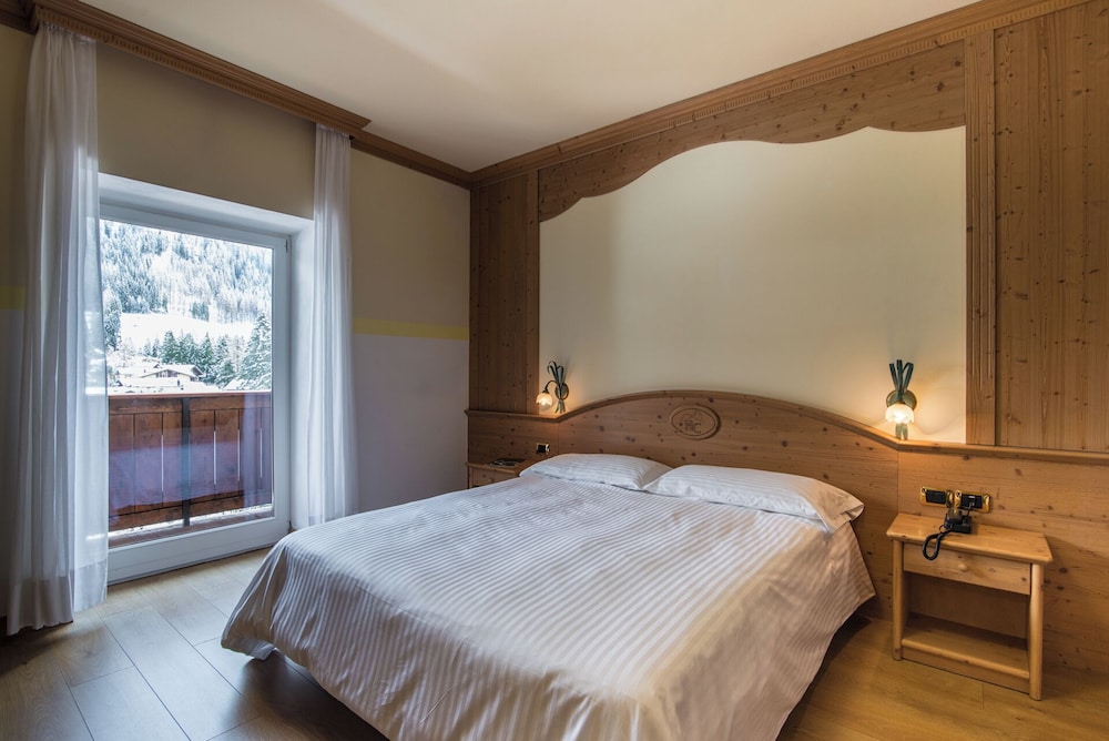 Panoramic Double or Twin Room photo 1
