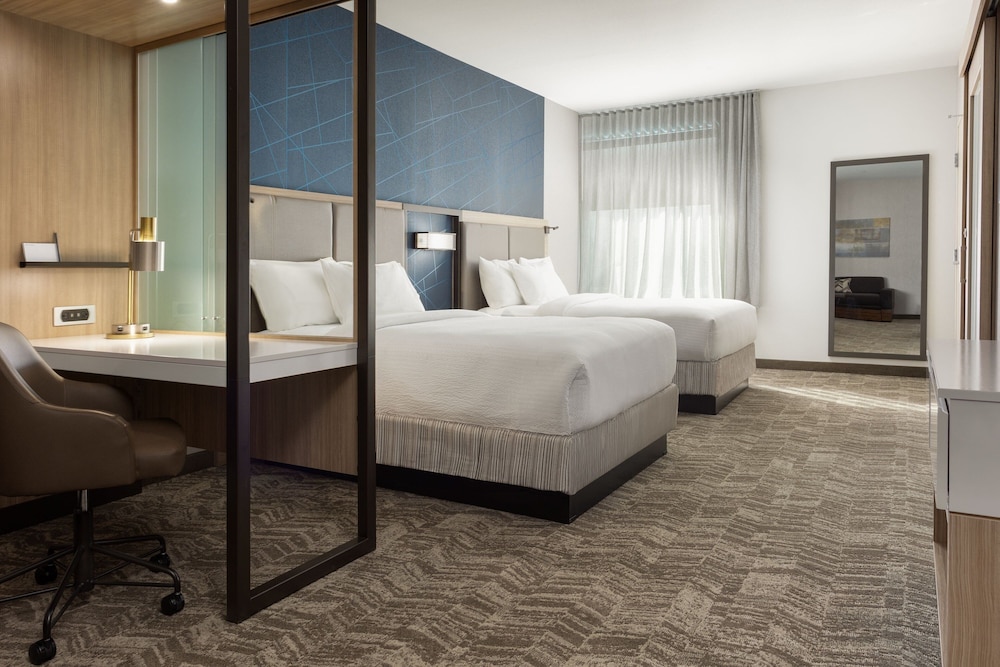 Suite, 2 Queen Beds
