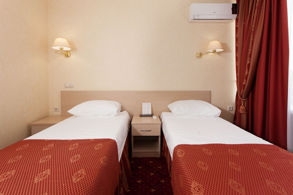 Standard Twin Room photo 2