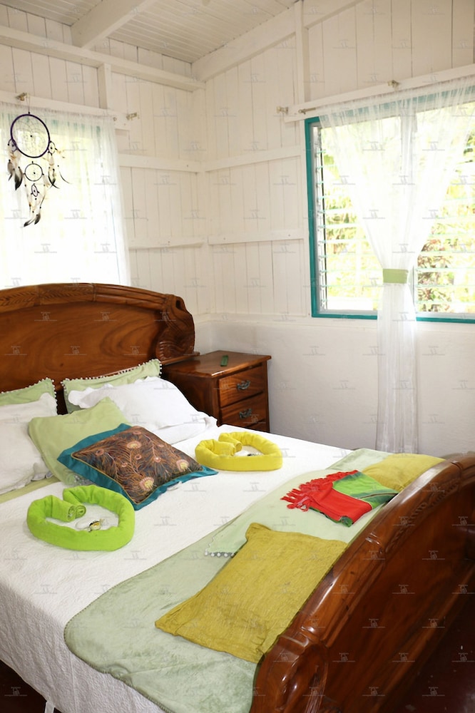 Basic Cottage, 3 Bedrooms, Patio photo 1