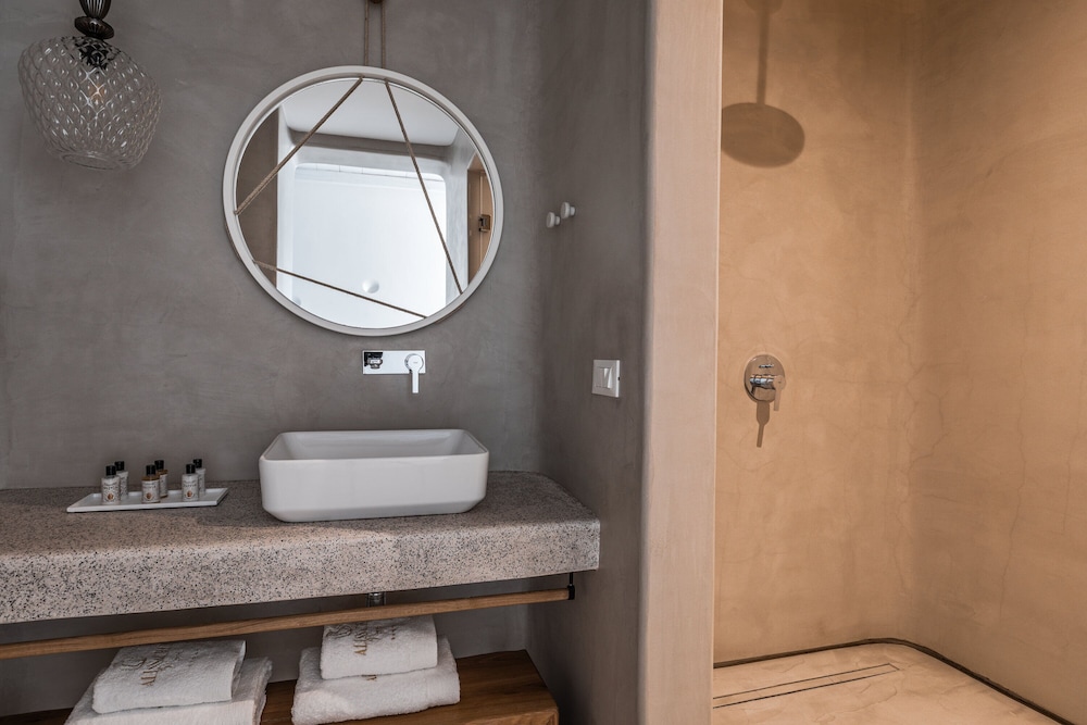 Signature Suite, Private Pool, Sea View - Photo 6