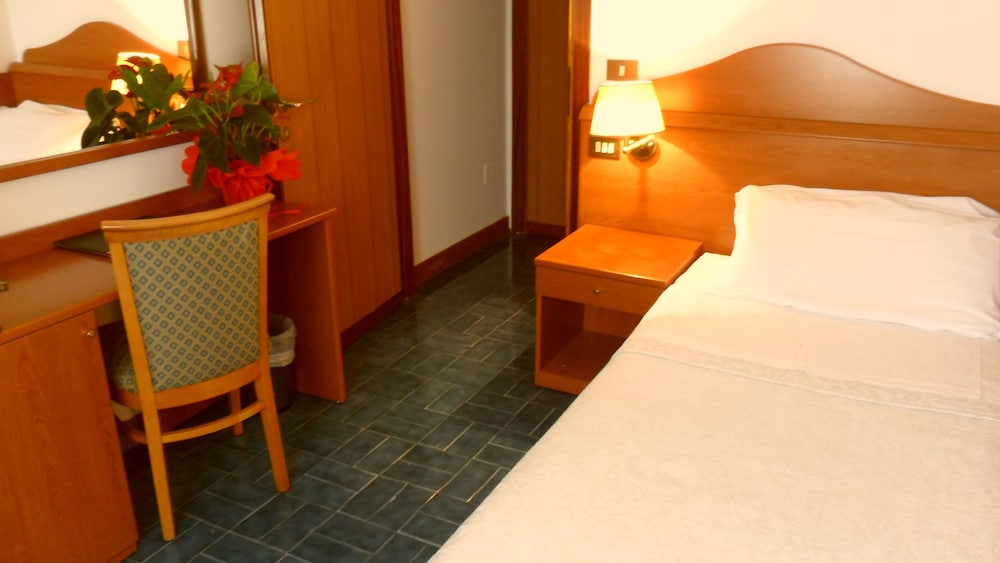 Double Room Single Use