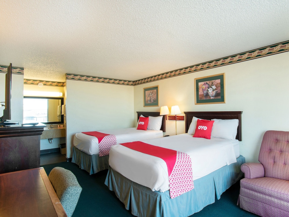 Room, 2 Double Beds, Smoking - Photo 3