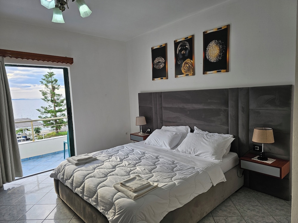 Economy Double Or Twin Room, 1 King Bed