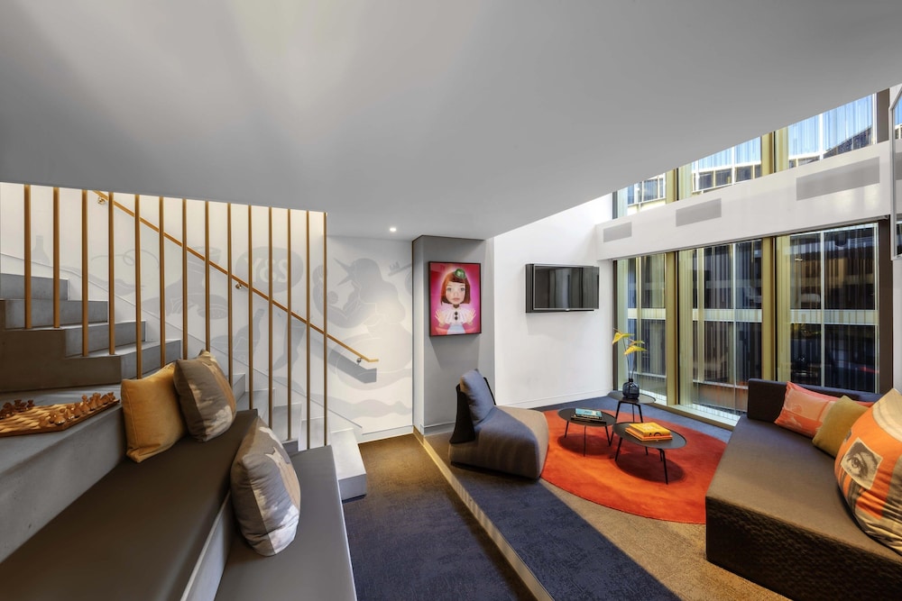 Suite, 1 Bedroom photo 2