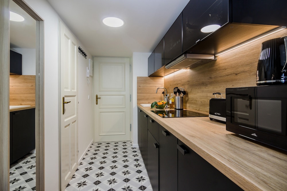 Studio (Apartment, Slezska 52)