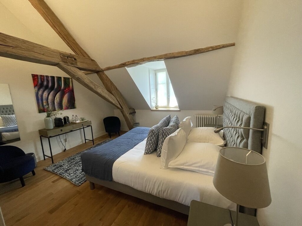 Deluxe Double Room, Ensuite, Garden View (Les Baudes)