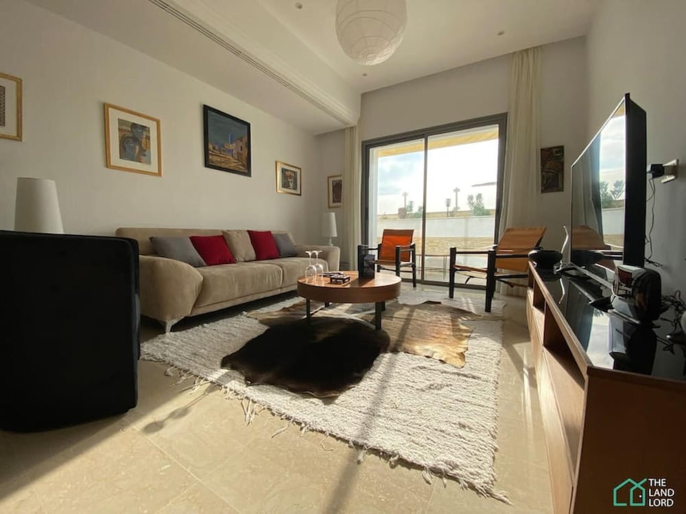 Apartment photo 1