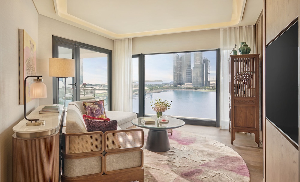 Suite, 2 Twin Beds, Balcony (Marina Bay)