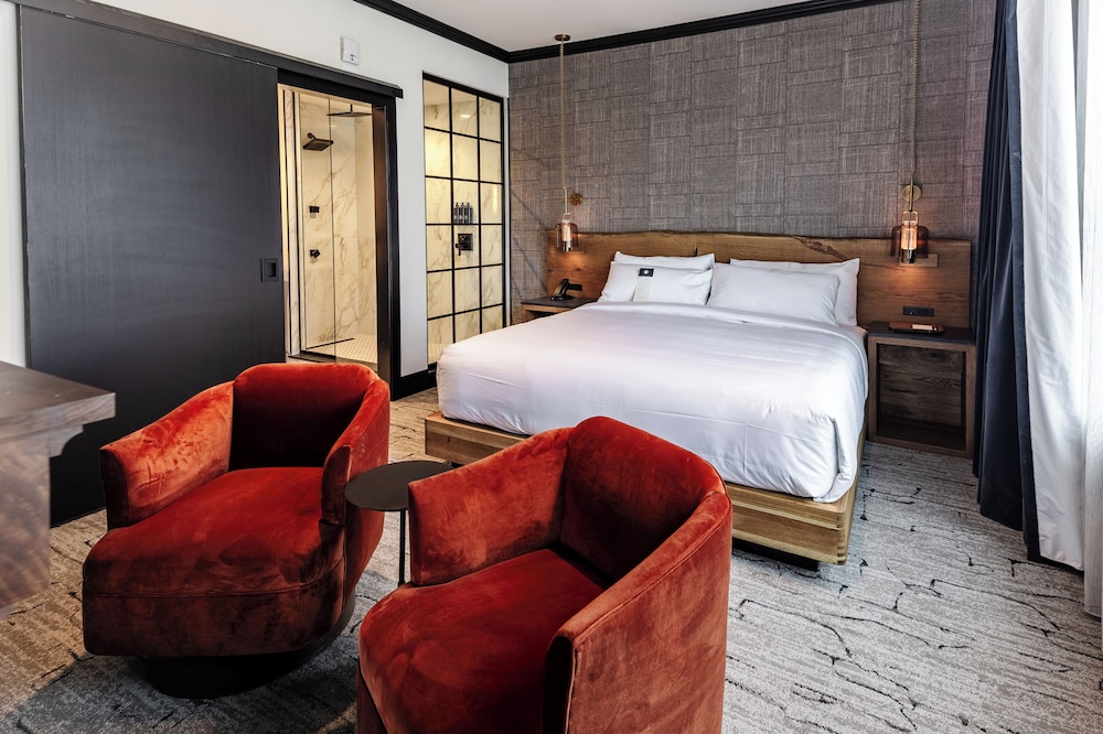Heritage Suite - Photo 4