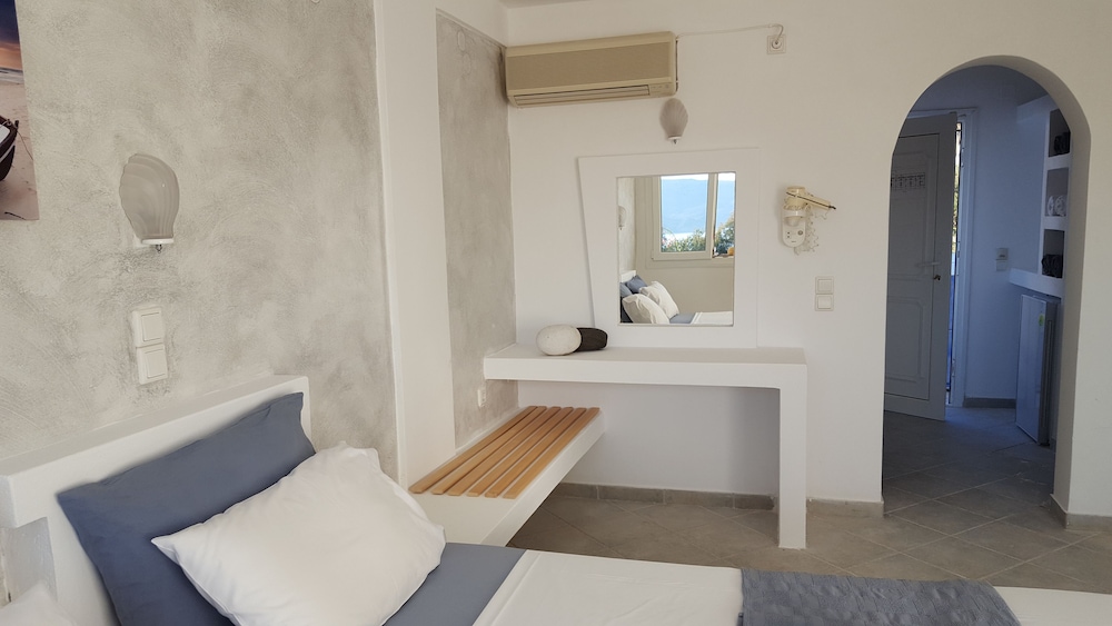 Deluxe Double Room, 1 King Bed, Sea View photo 3
