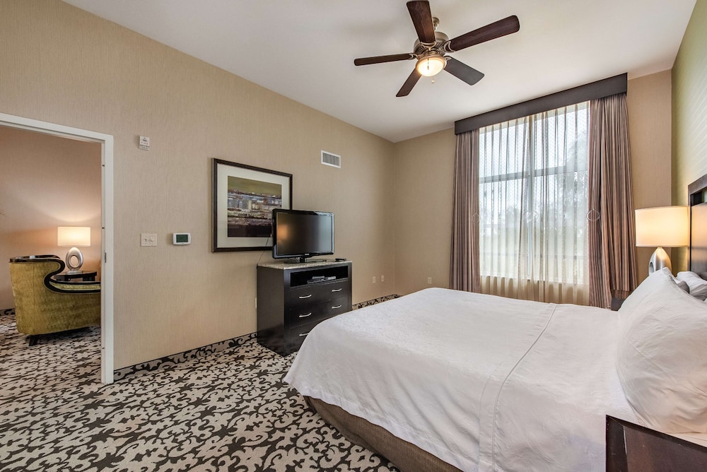 Room, 1 King Bed, Accessible (Mobility) - Photo 3