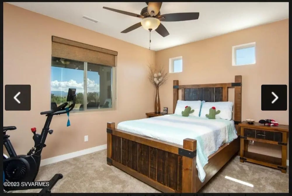 Luxury House photo 1