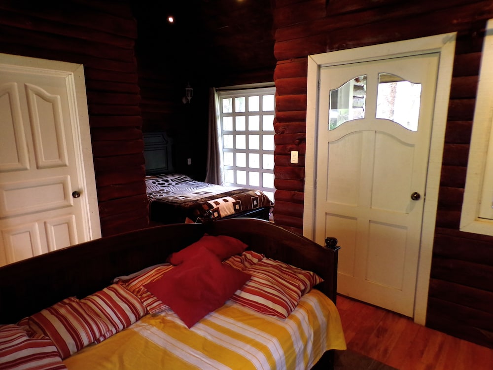 Romantic Cabin, 1 Bedroom photo 1