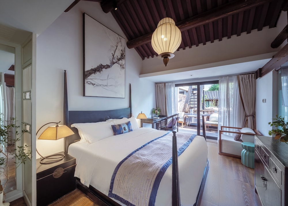 Loft Family 6-person Room with Balcony