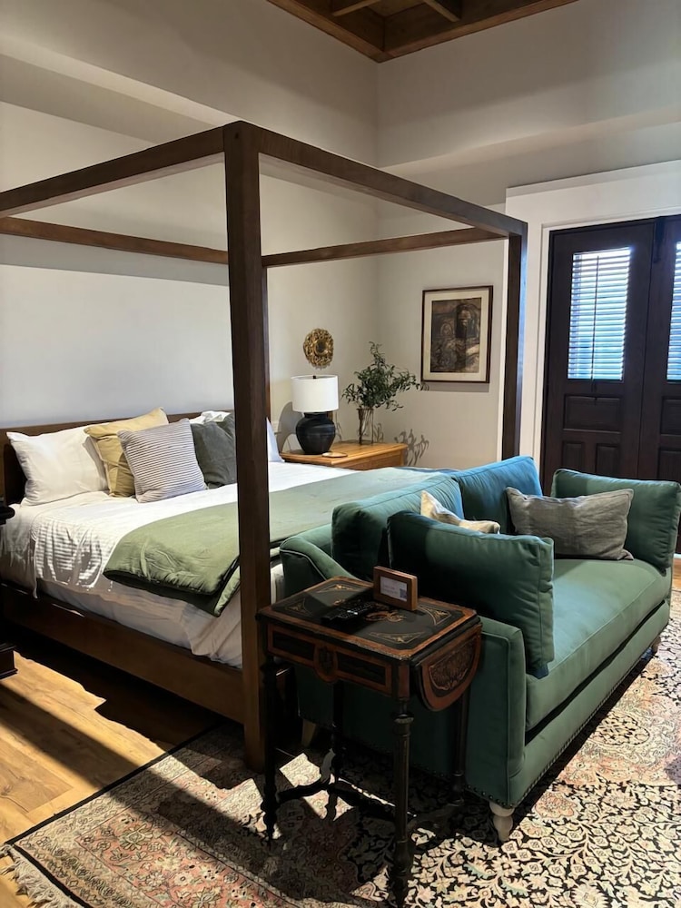 Presidential Room, Garden View photo 1
