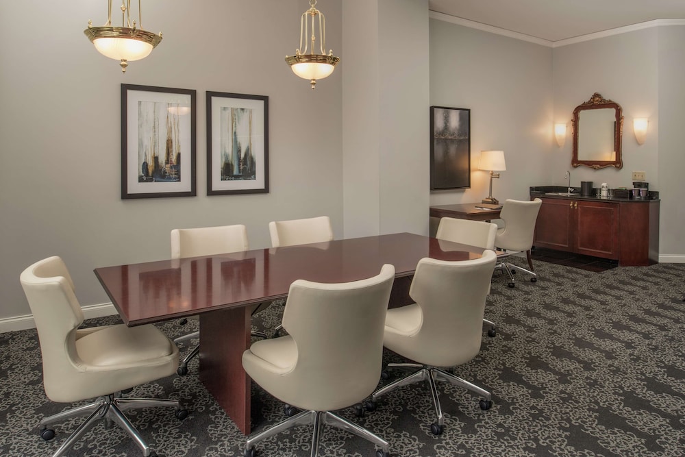 King Conference Suite
