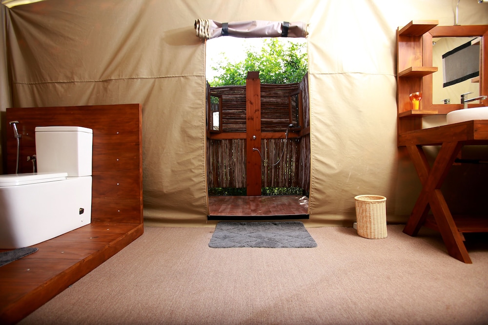 Family Tent photo 2