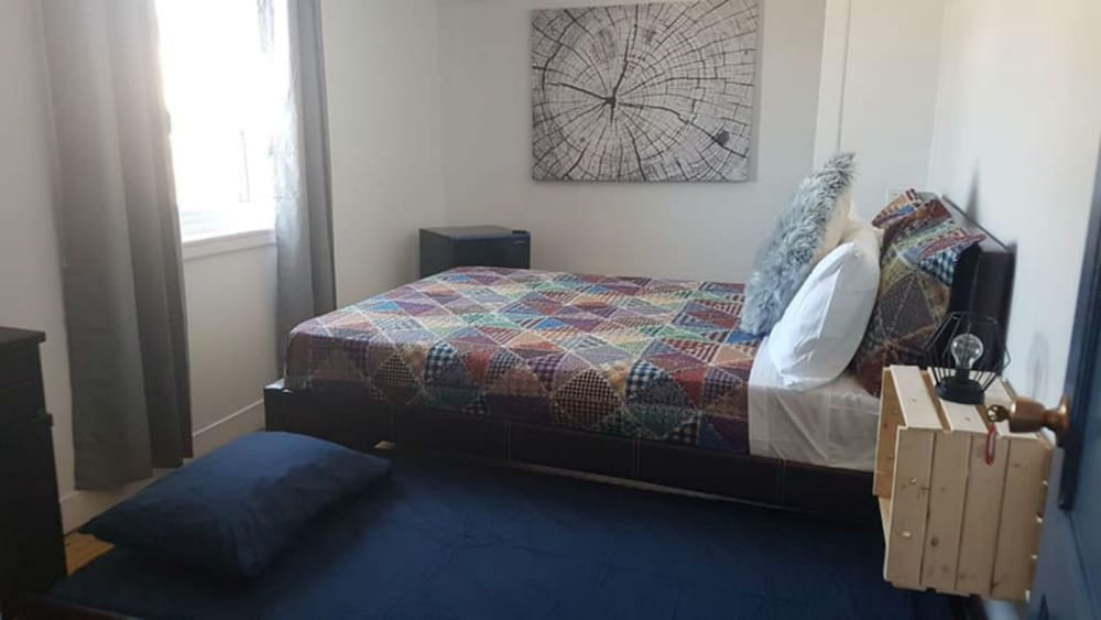 Standard Triple Room, Multiple Beds, Non Smoking, Shared Bathroom photo 1