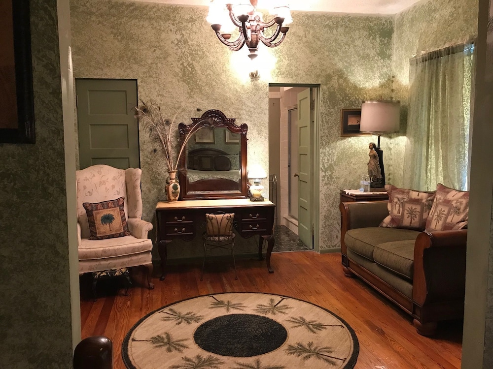 Emerald Suite photo 3