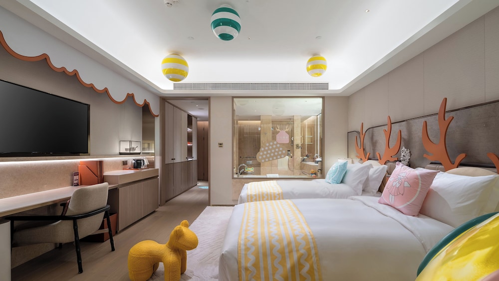 Classic Room, 2 Twin Beds (Kids Theme) photo 3