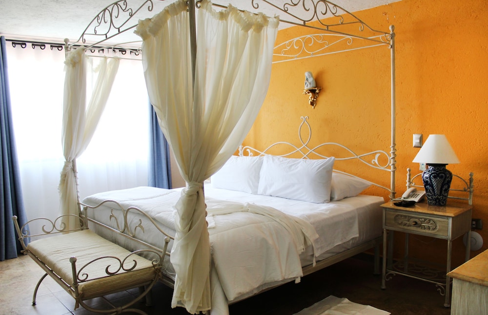 Presidential Room, 1 King Bed, Hot Tub