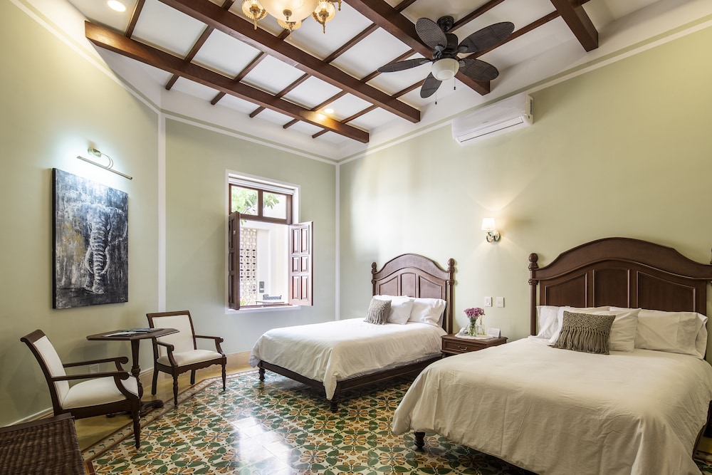 Deluxe Quadruple Room