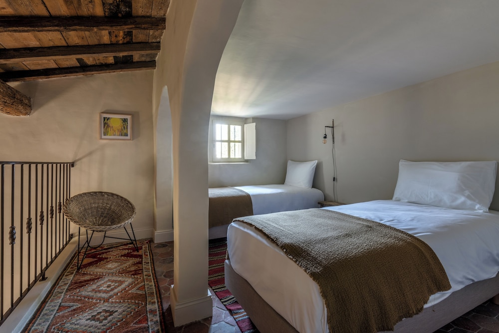 Traditional Suite, Terrace photo 3
