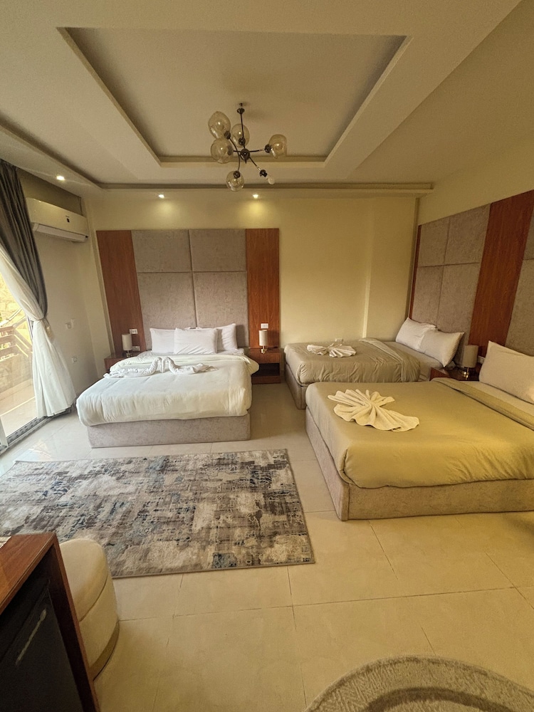 Comfort Quadruple Room photo 1