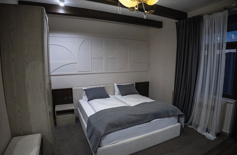 Deluxe Double Room, Balcony, Mountain View photo 3