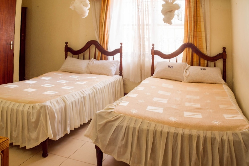 Standard Twin Room photo 3