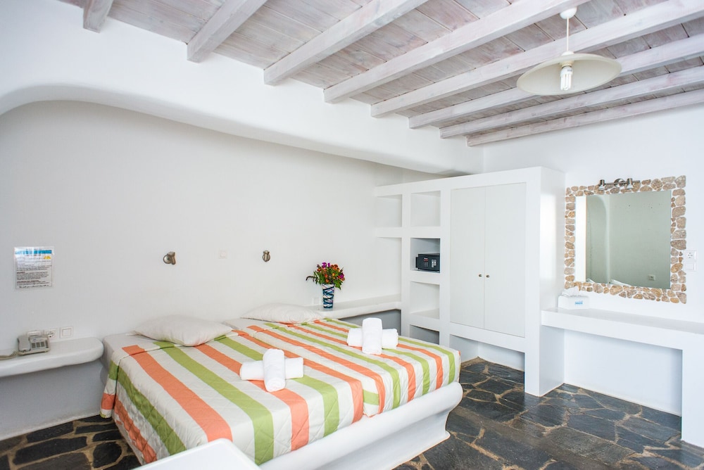 Economy Apartment, 2 Bedrooms, Non Smoking, Resort View photo 2