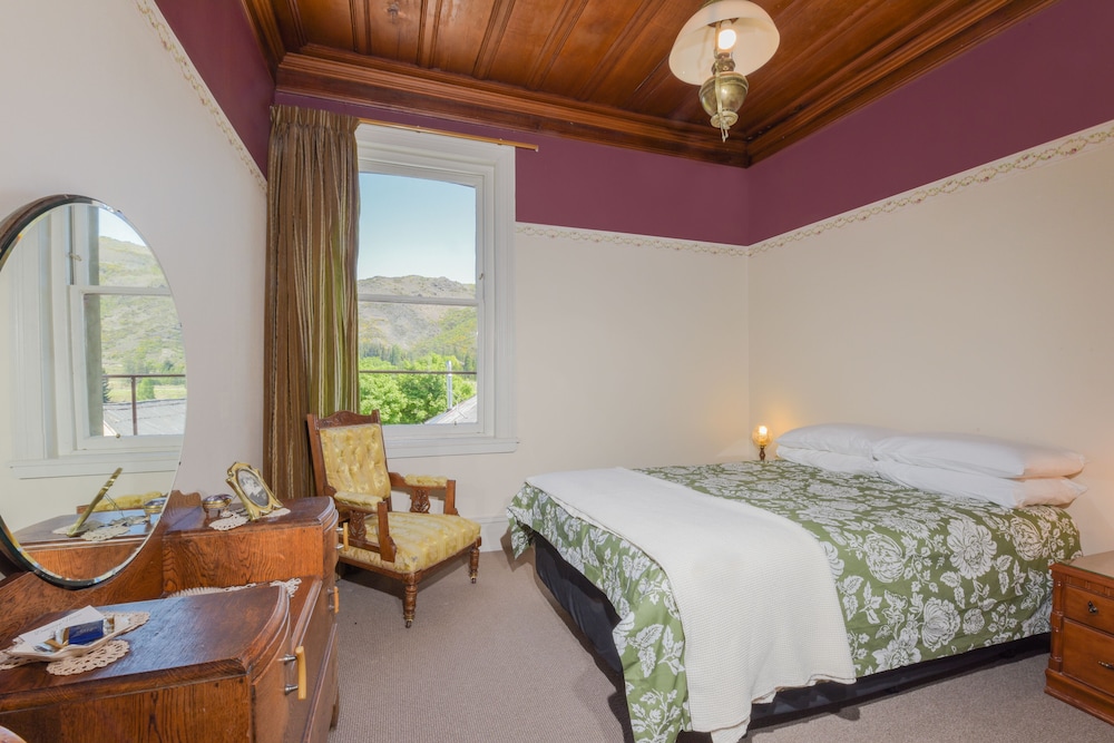 George Room