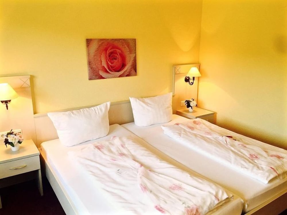 Double Room (Rosenzimmer) photo 3