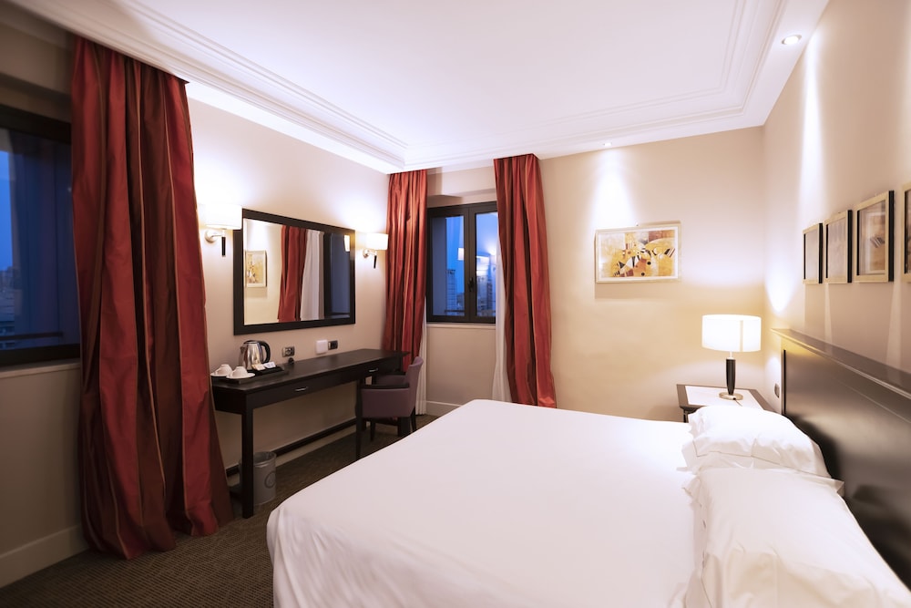 Deluxe Room - Photo 1