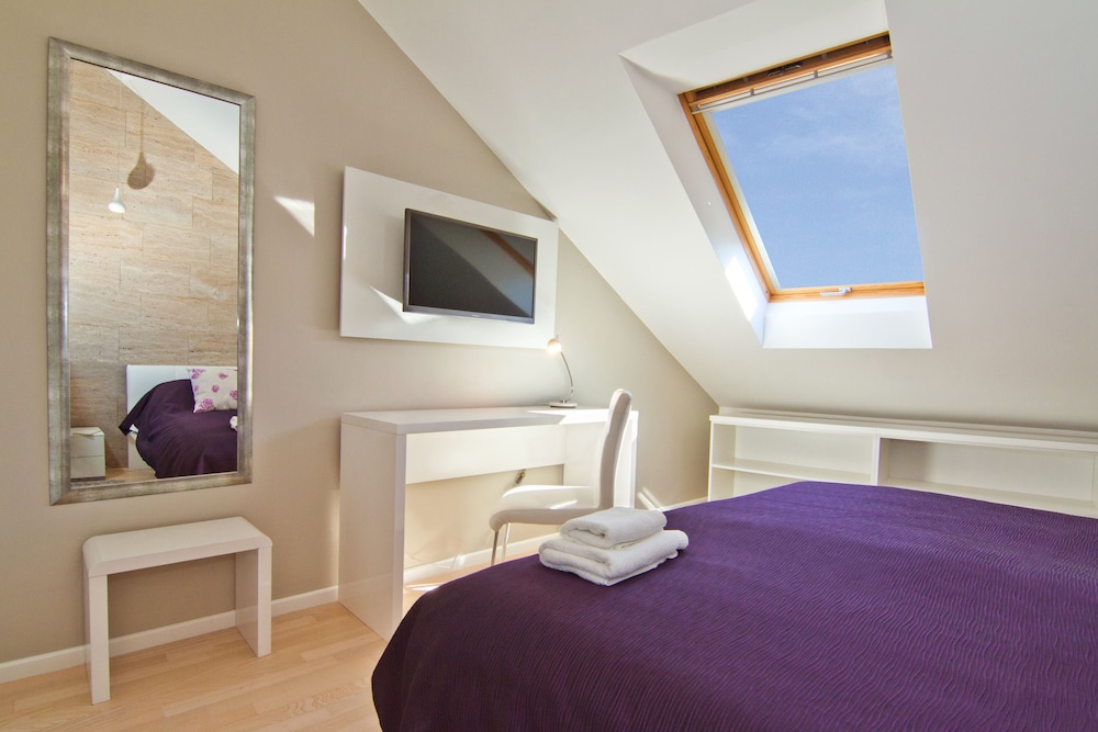 Deluxe Double Room, Partial Sea View photo 1