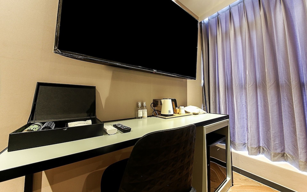 House (4 Bedrooms) photo 2