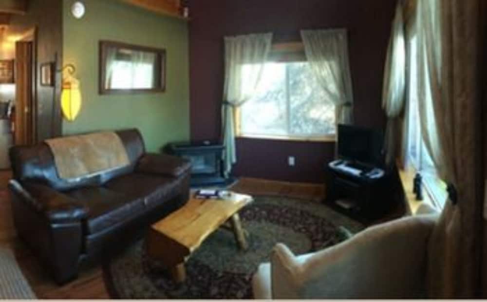 Dragonfly Cabin photo 3